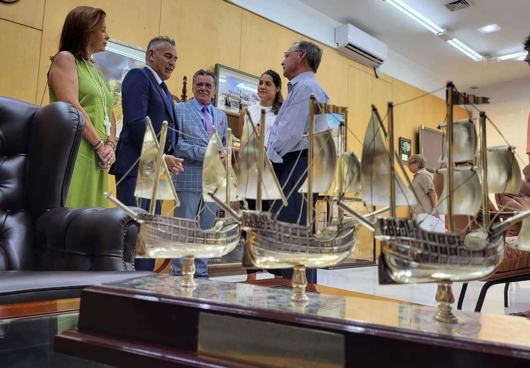 Visita de Jenaro Orta, alcalde de Isla Cristina