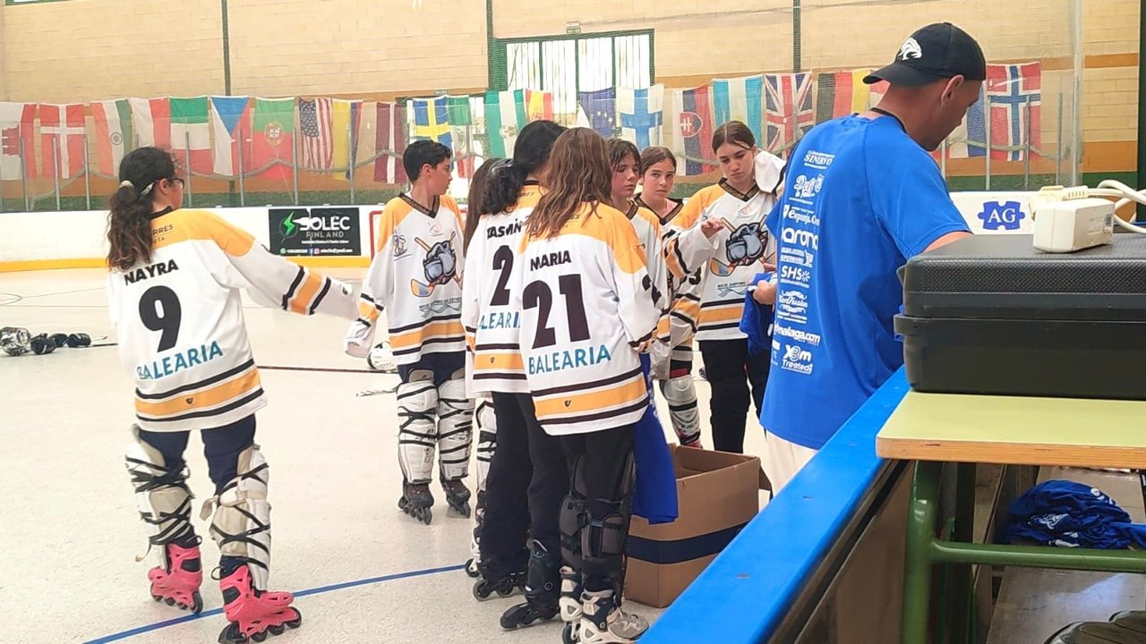 Debuta la cantera de los Bulldogs Hockey Club Ceuta en Fuengirola / Cedida