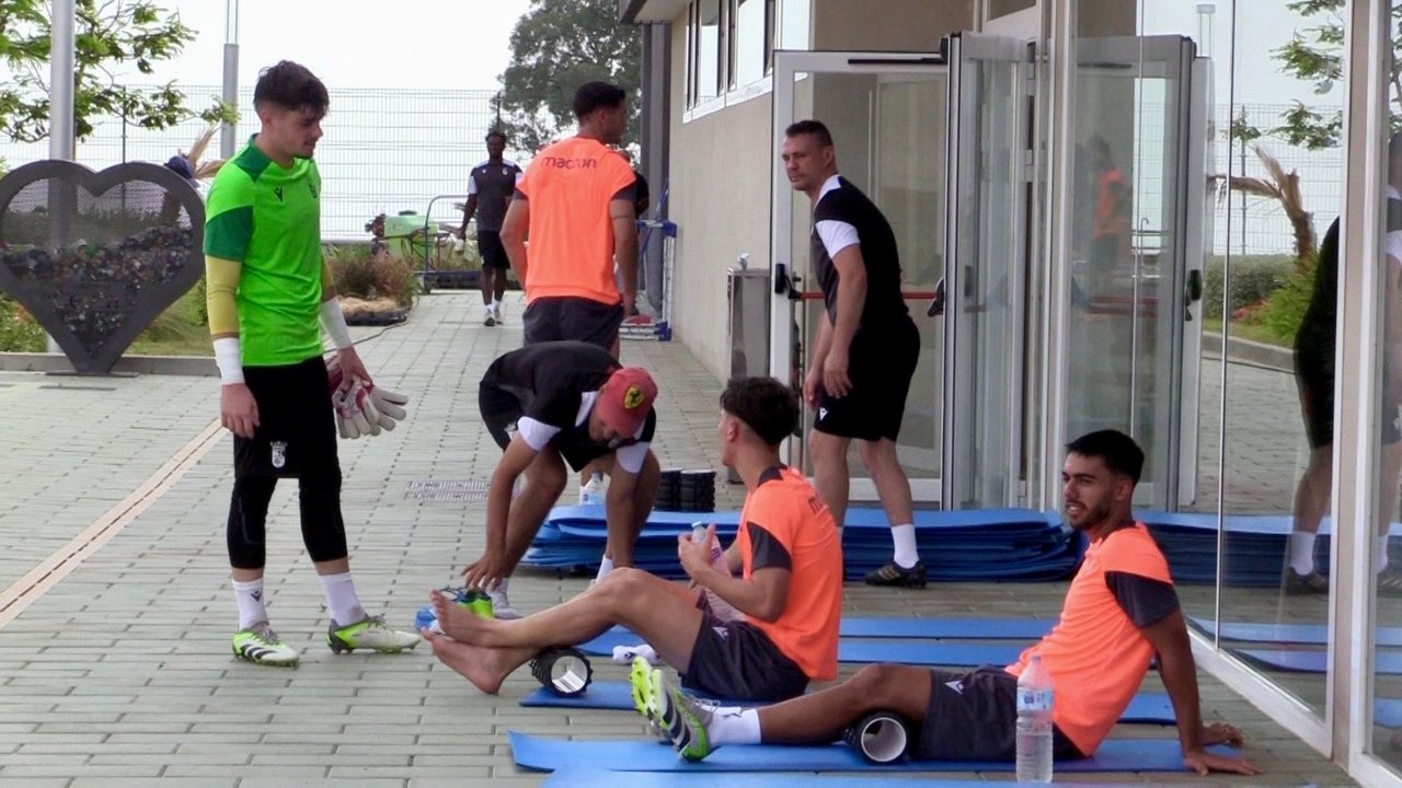 Primer entrenamiento de pretemporada de la AD Ceuta FC