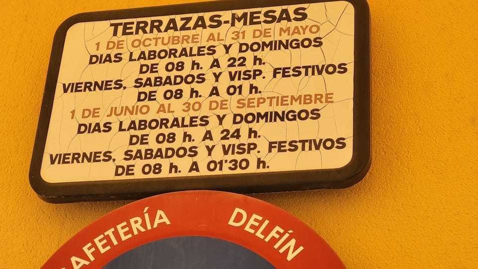  Señal de terraza en la localidad de Novelda. 