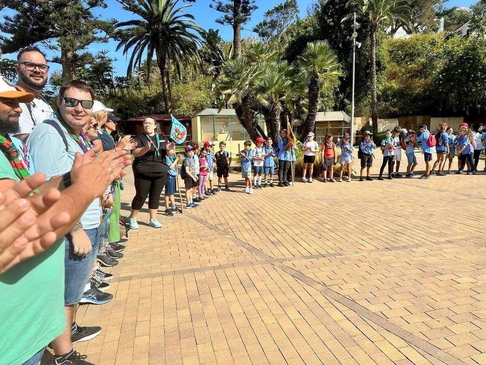 Grupo Scouts Ceuta durante la ronda solar / Cedida